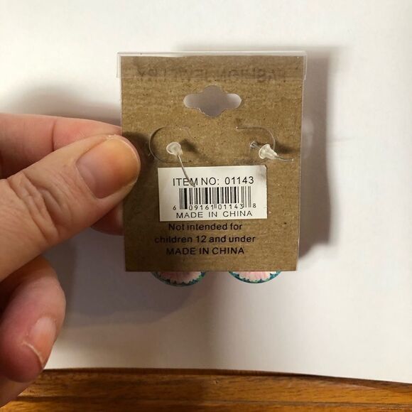 Fashion Jewelry Pale Pink Floral Earrings - Picture 7 of 7